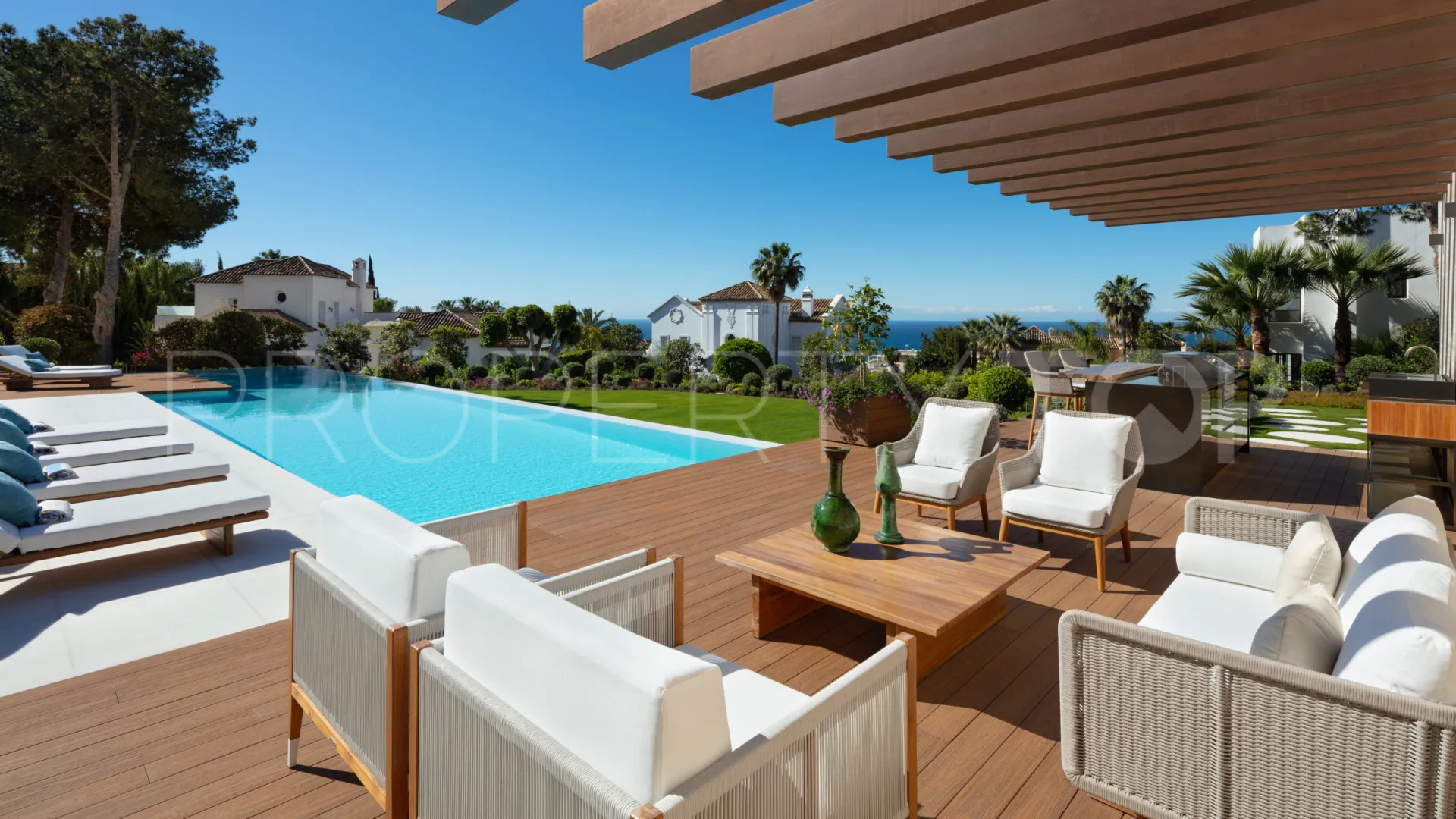 Comprar villa con 7 dormitorios en Sierra Blanca