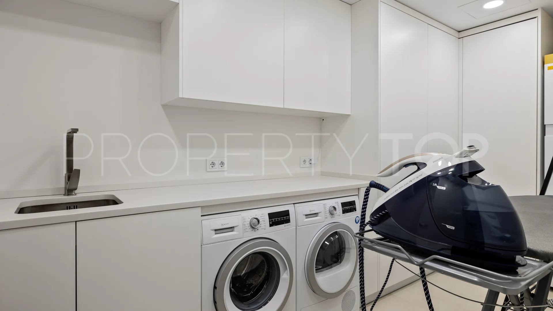 7 bedrooms 9 Lions Residences apartment for sale