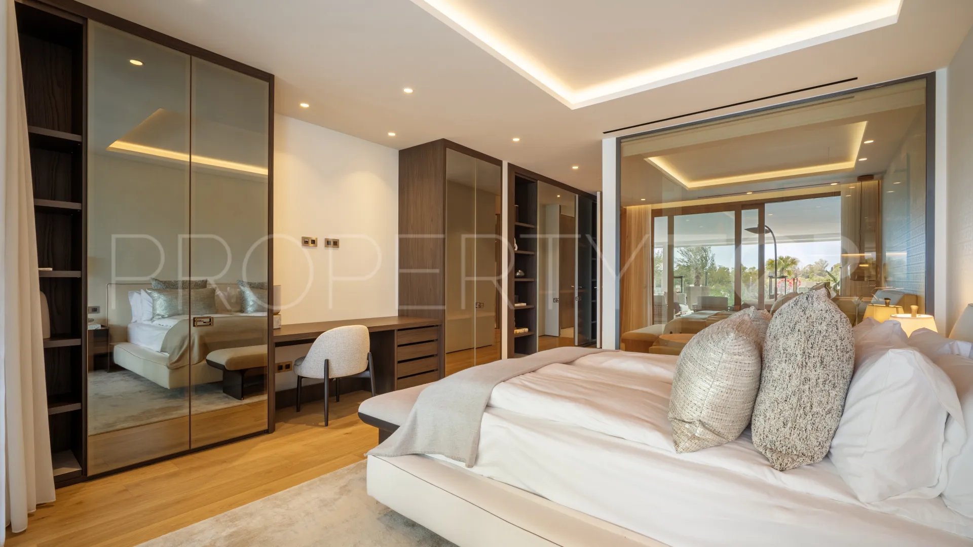 Duplex en venta en Epic Marbella con 5 dormitorios