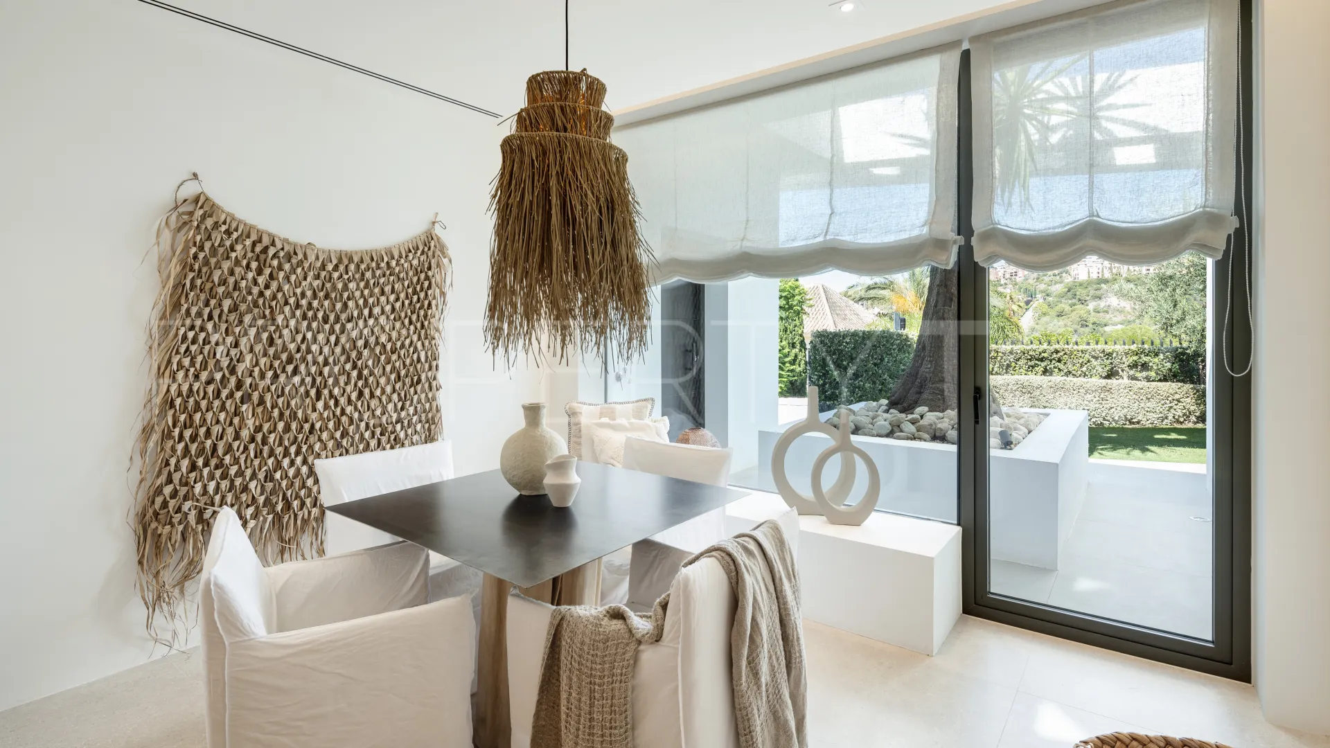 6 bedrooms villa for sale in La Quinta