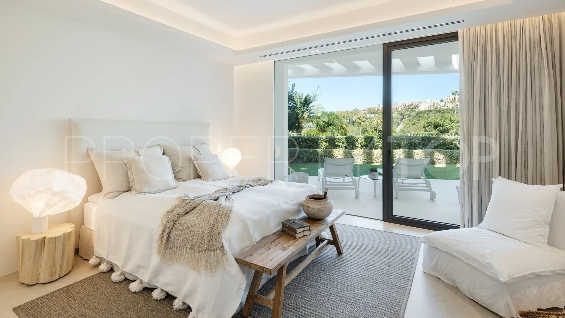 6 bedrooms villa for sale in La Quinta