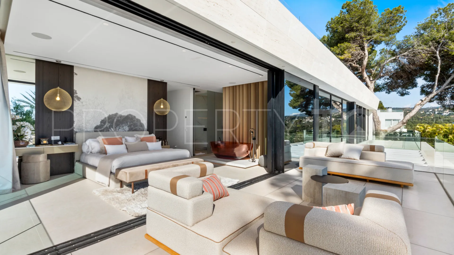 For sale villa in Los Monteros Playa with 6 bedrooms