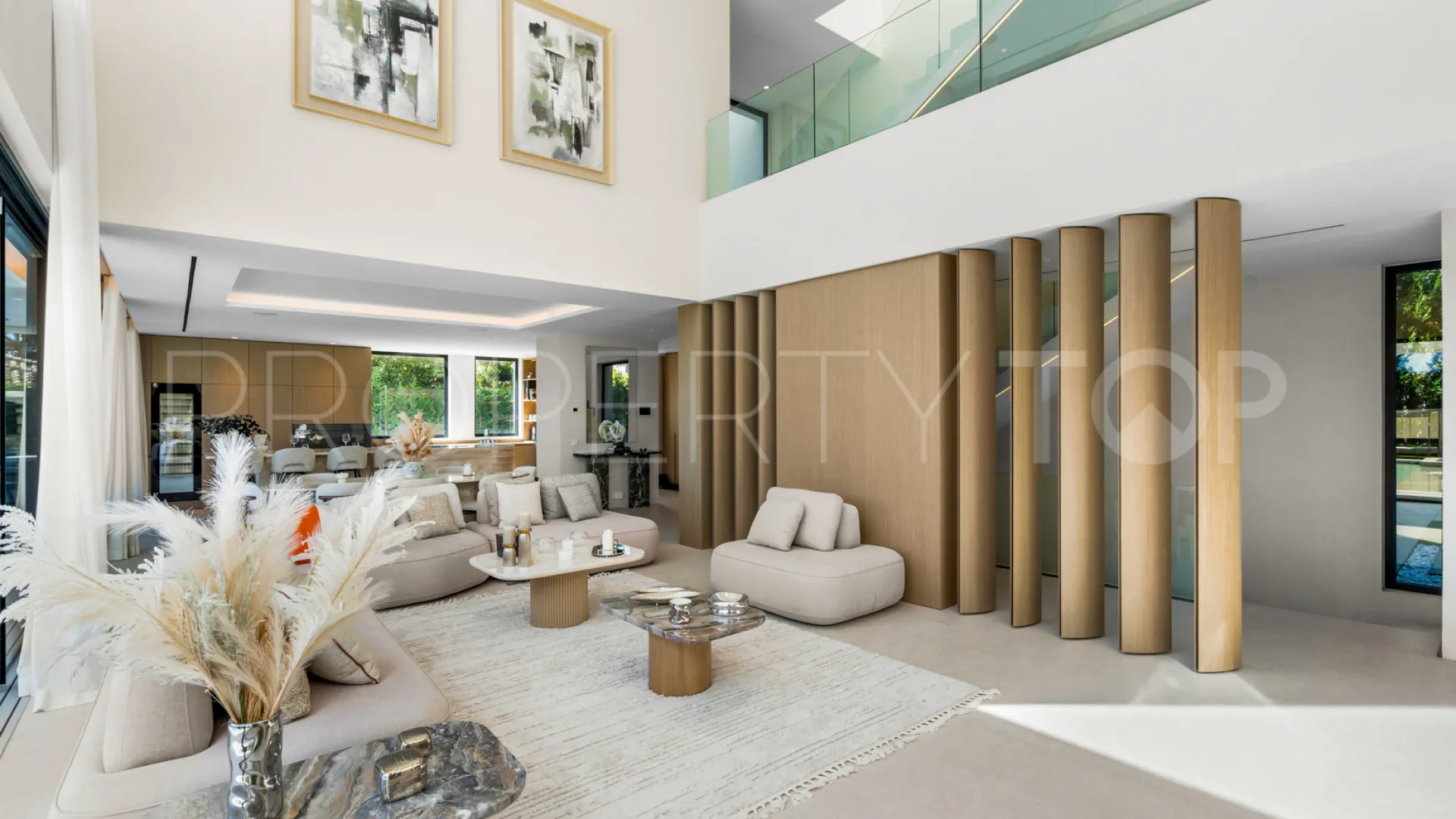 For sale villa in Los Monteros Playa with 6 bedrooms