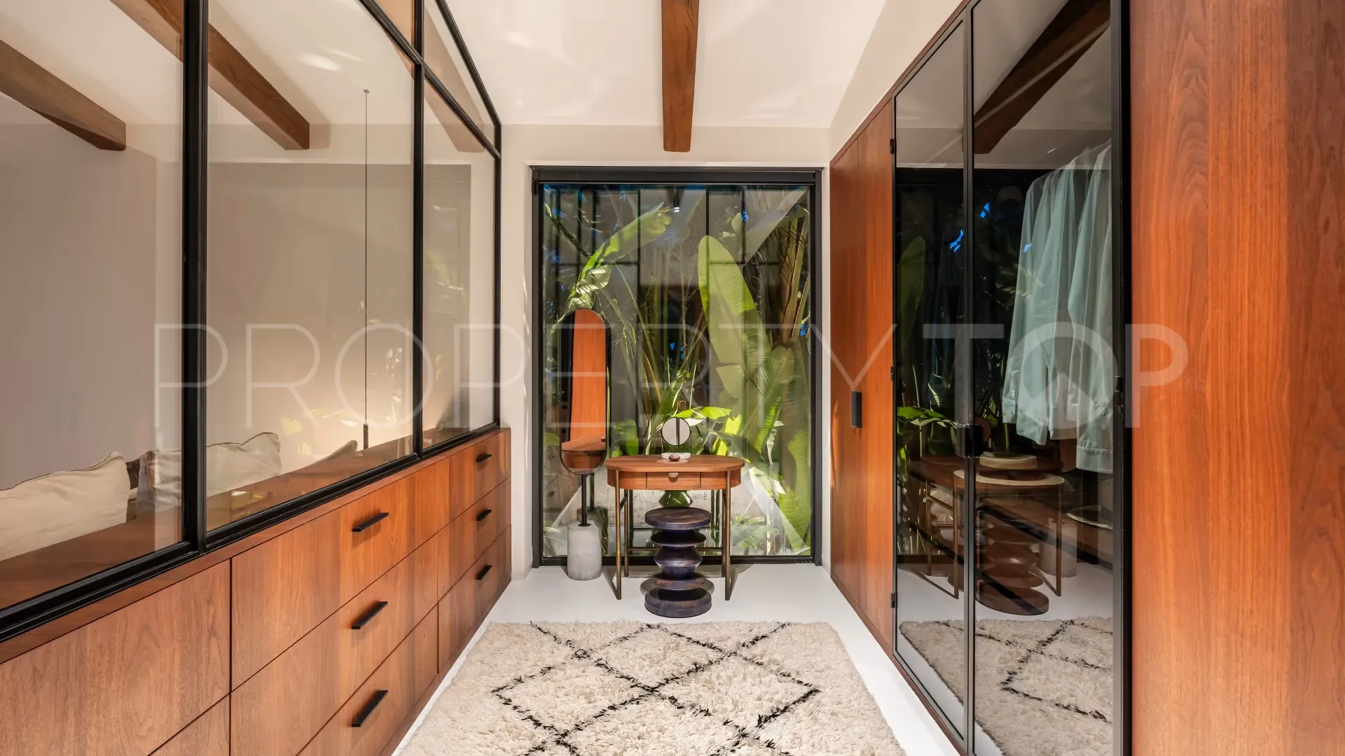 Los Naranjos 5 bedrooms villa for sale