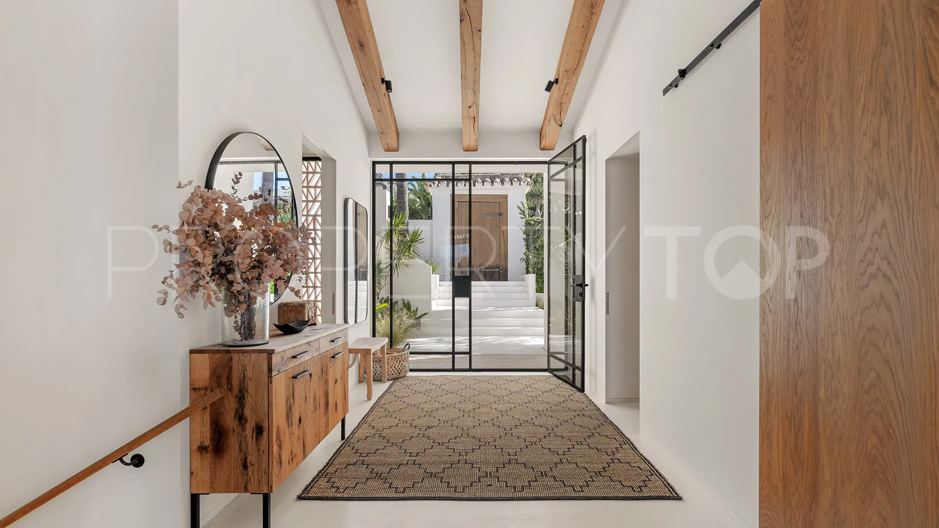 Los Naranjos 5 bedrooms villa for sale