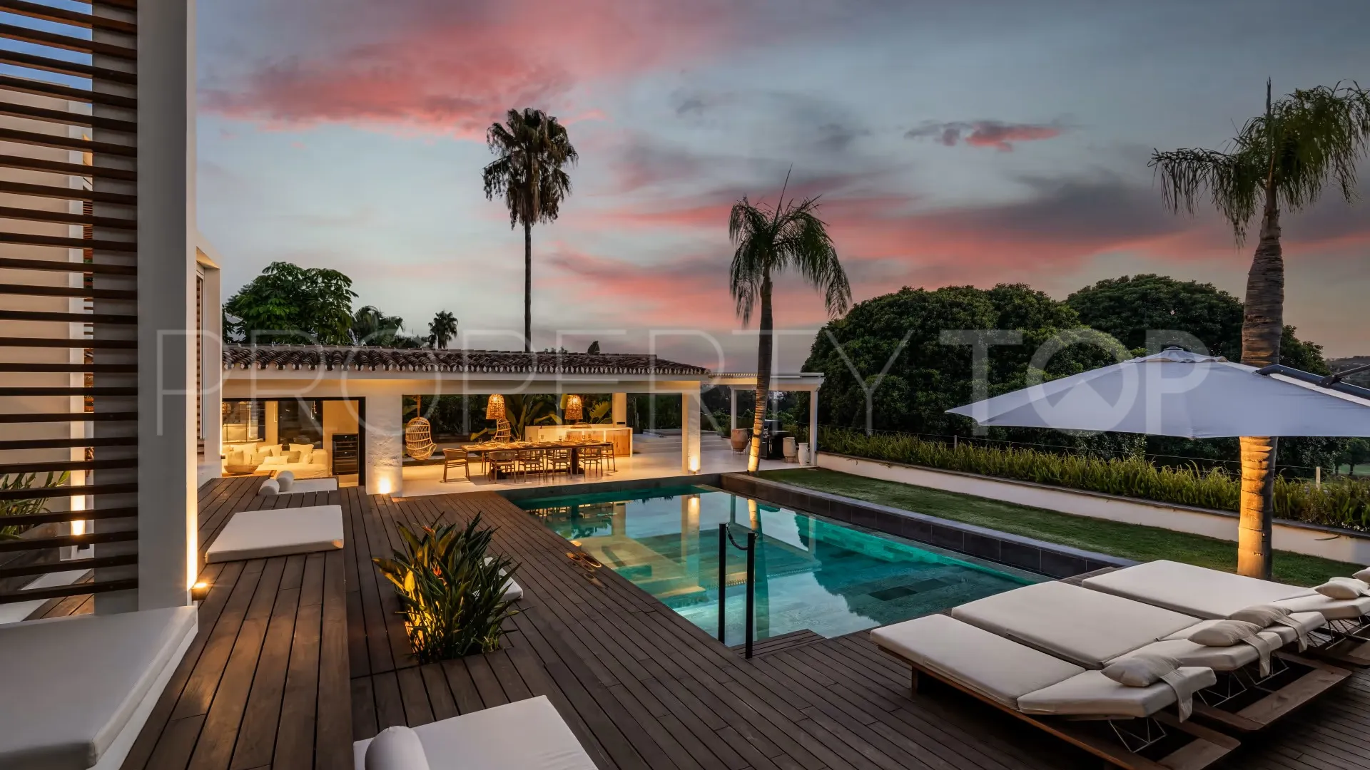 Los Naranjos 5 bedrooms villa for sale