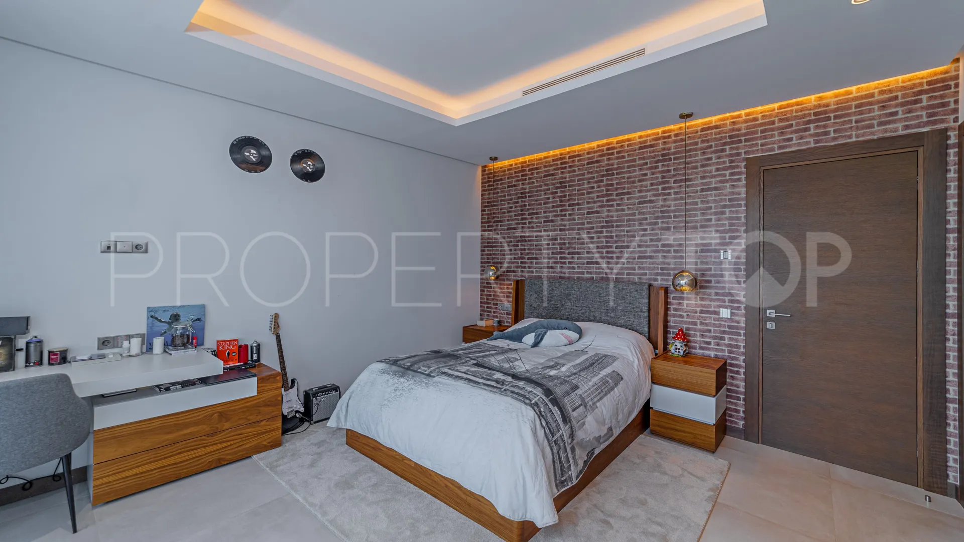 Villa in Los Arqueros for sale