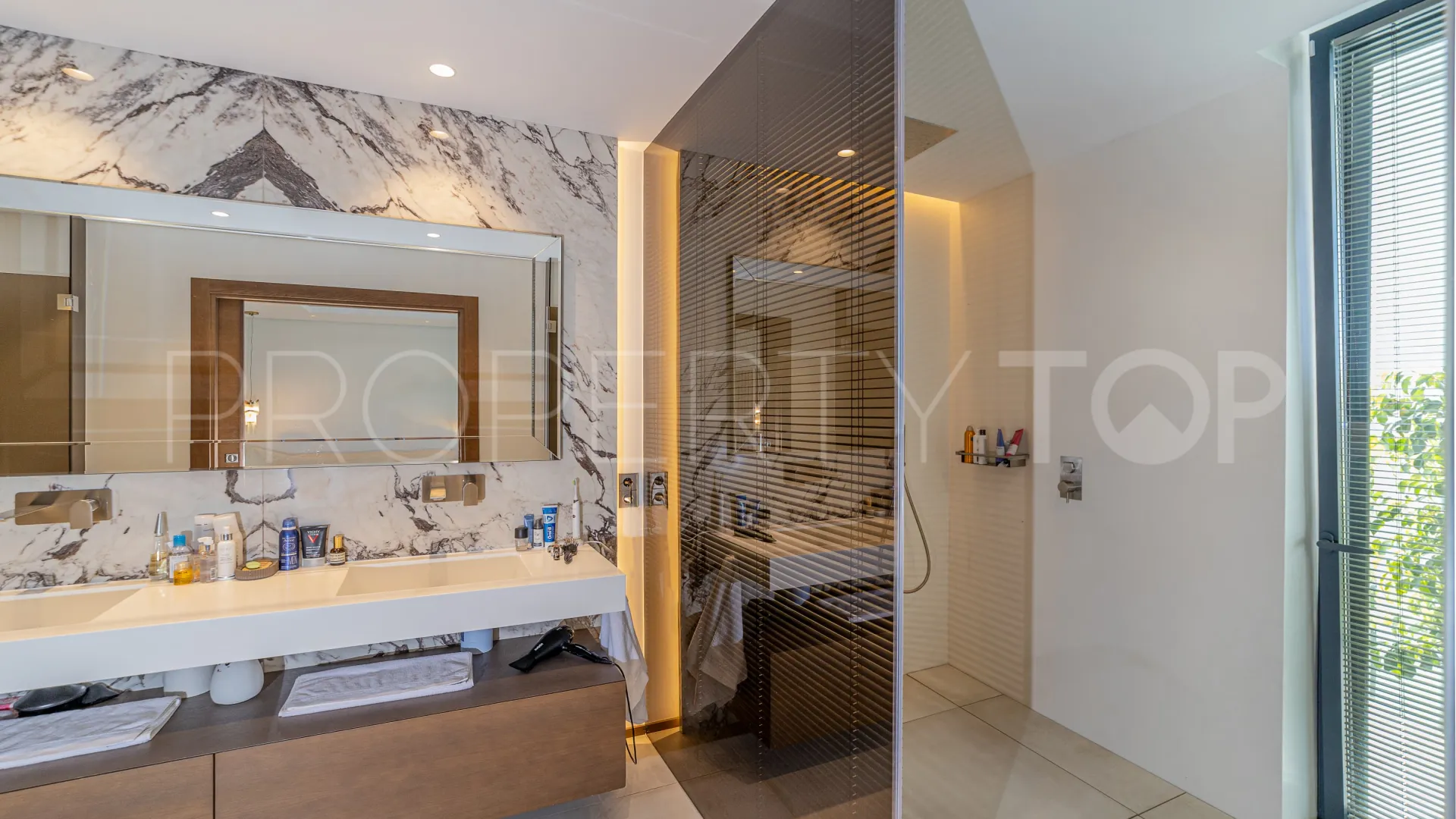 Villa in Los Arqueros for sale