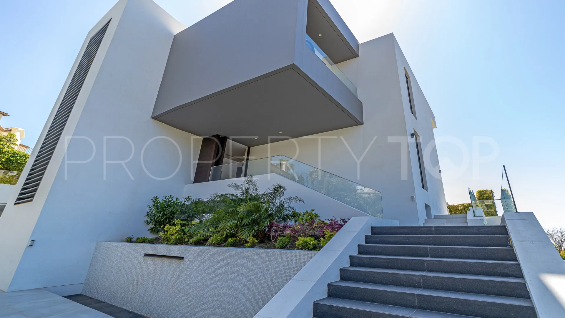Villa in Los Arqueros for sale
