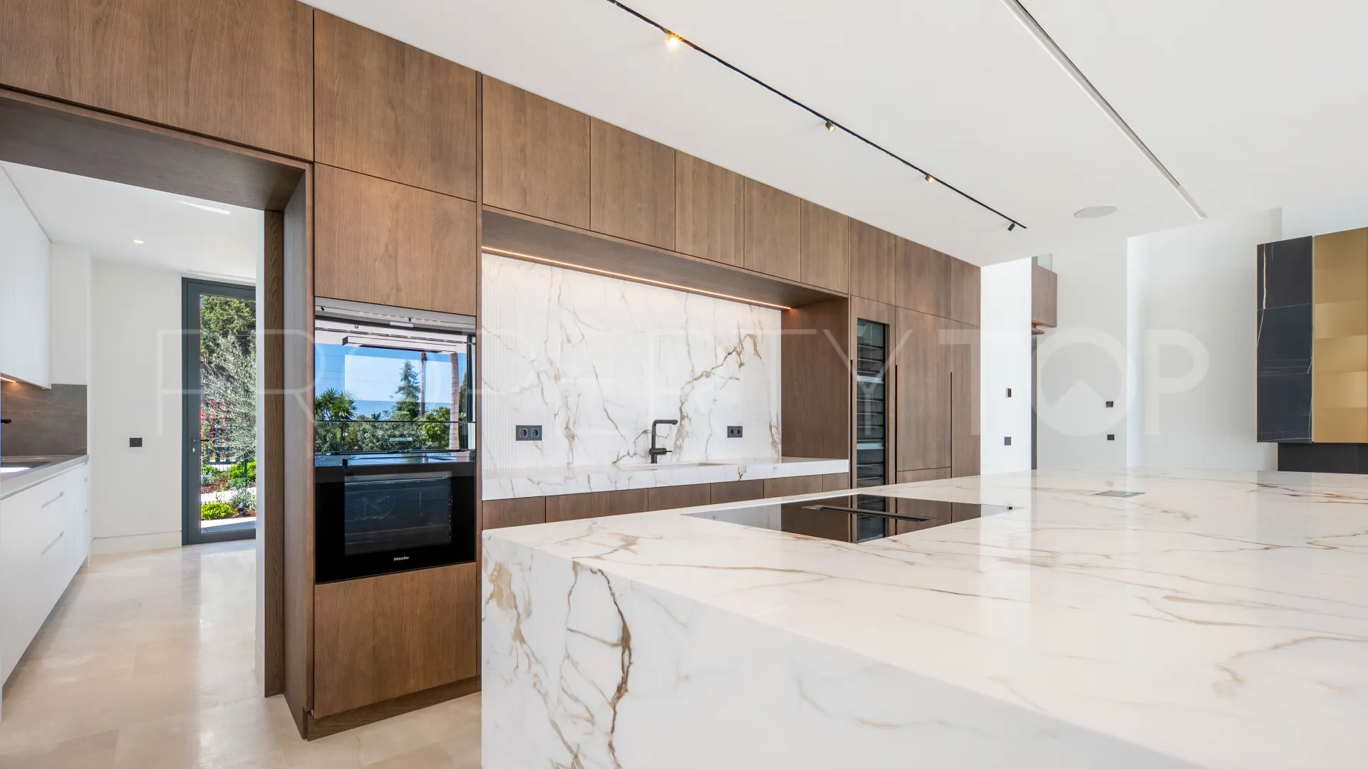 Villa en venta de 6 dormitorios en Rocio de Nagüeles