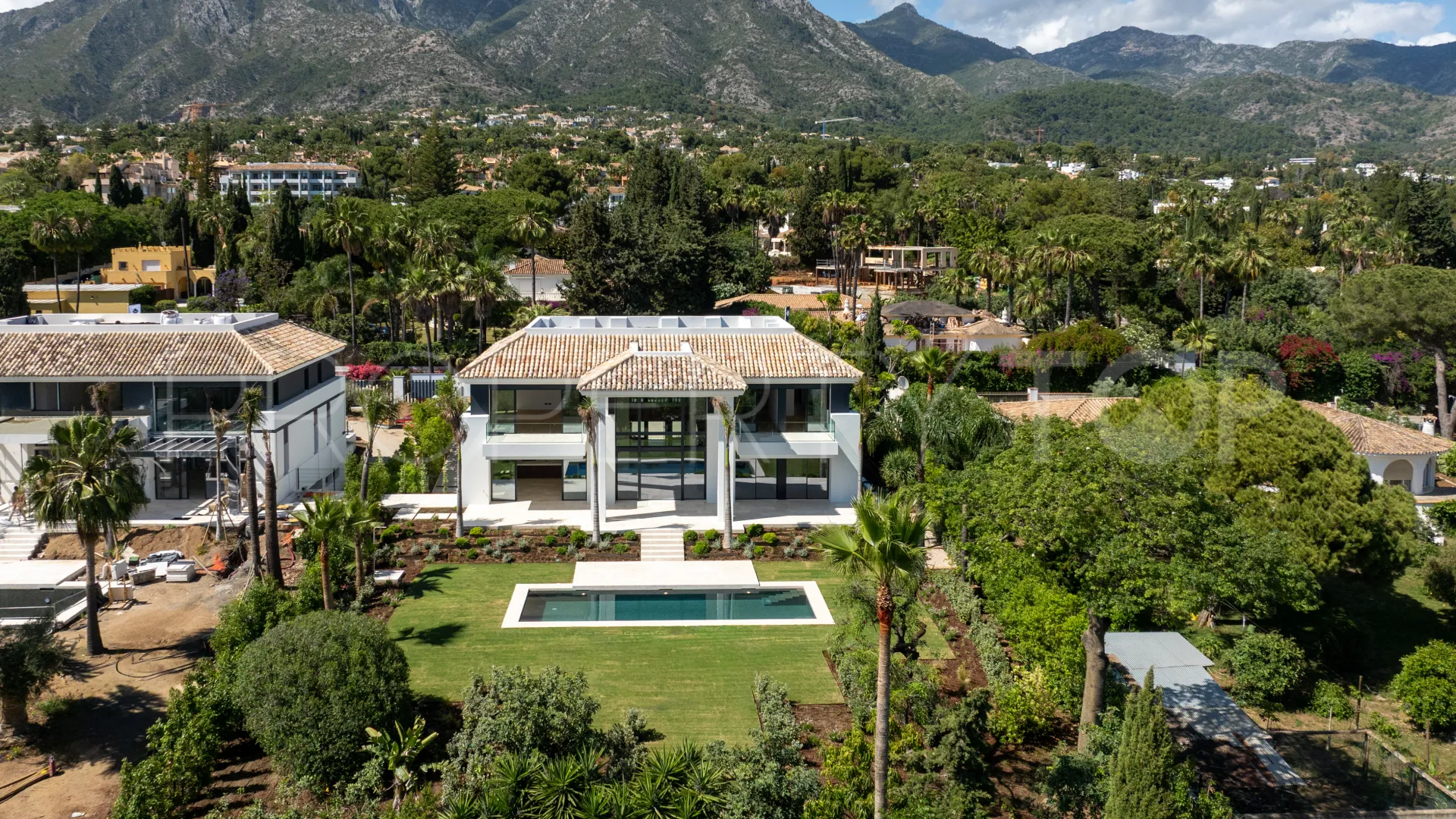 Villa en venta de 6 dormitorios en Rocio de Nagüeles