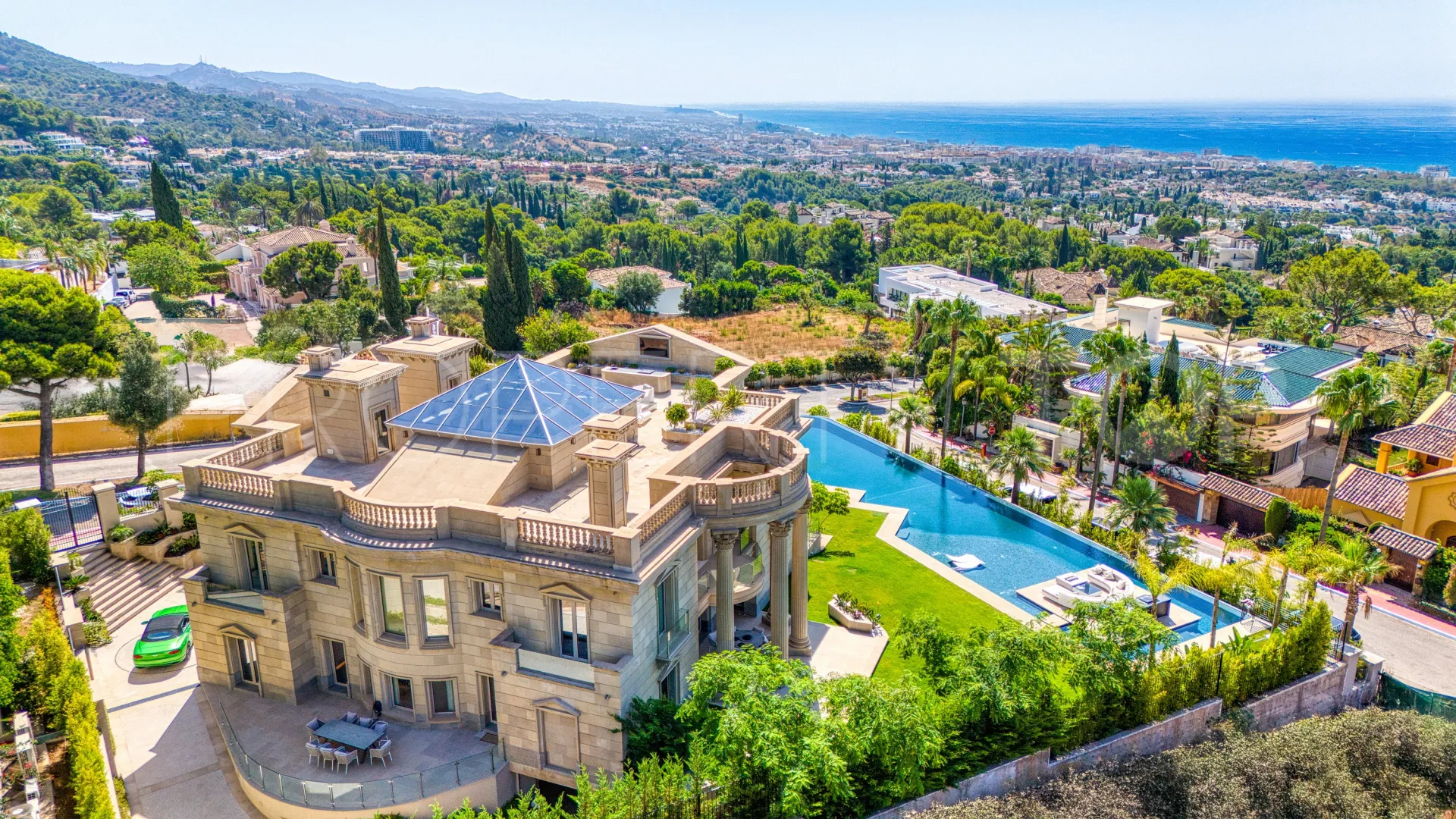 Sierra Blanca 7 bedrooms villa for sale