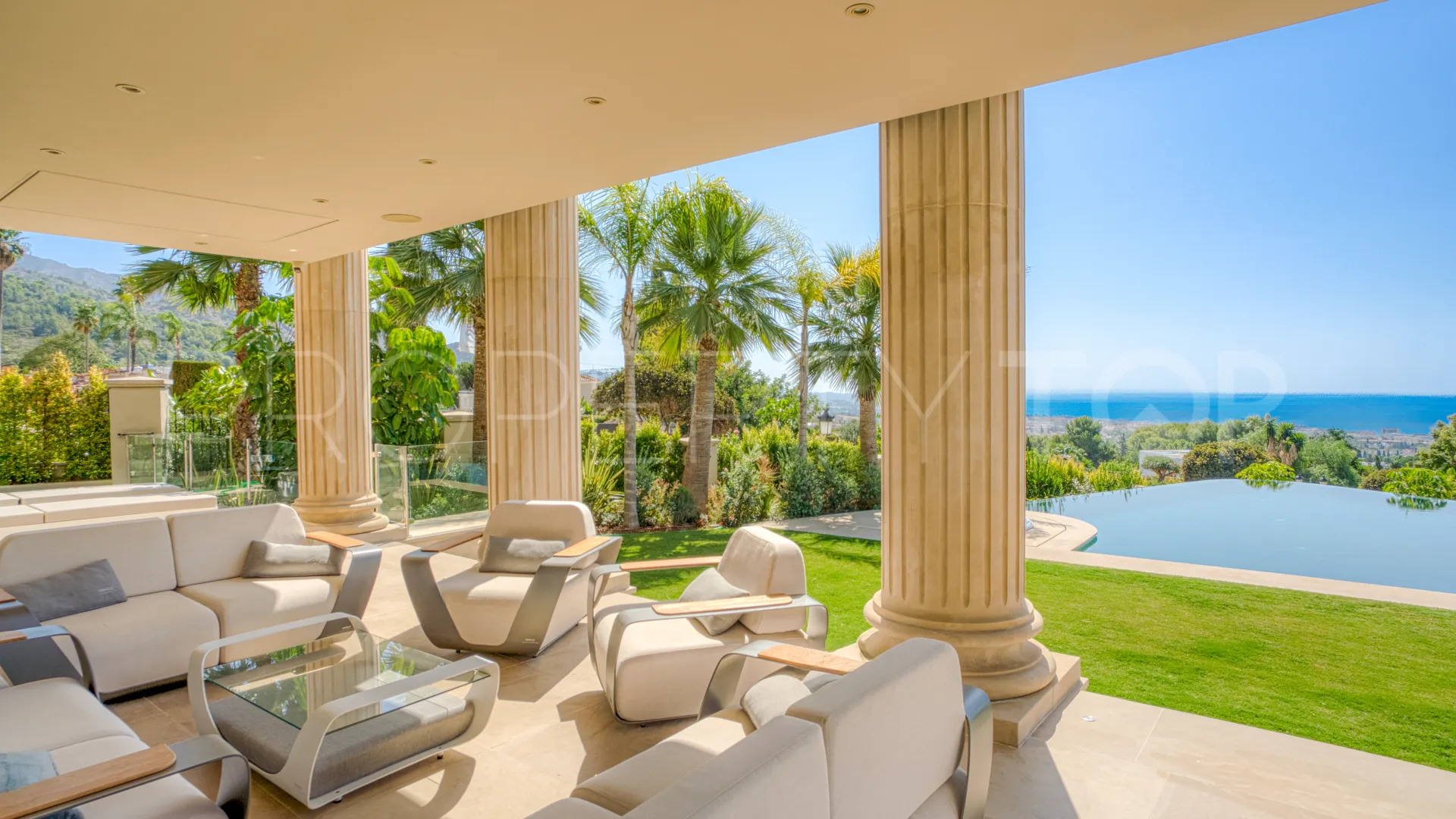 Sierra Blanca 7 bedrooms villa for sale