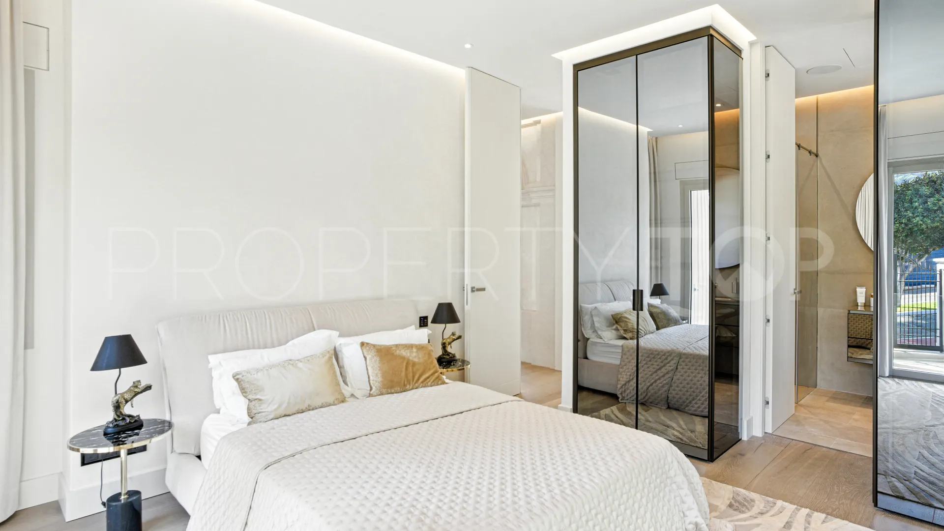 Sierra Blanca 7 bedrooms villa for sale