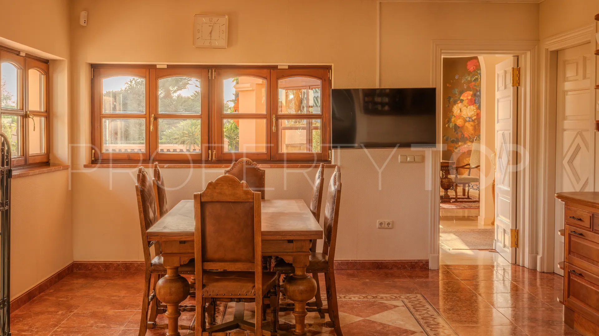 Nueva Andalucia, villa en venta de 6 dormitorios