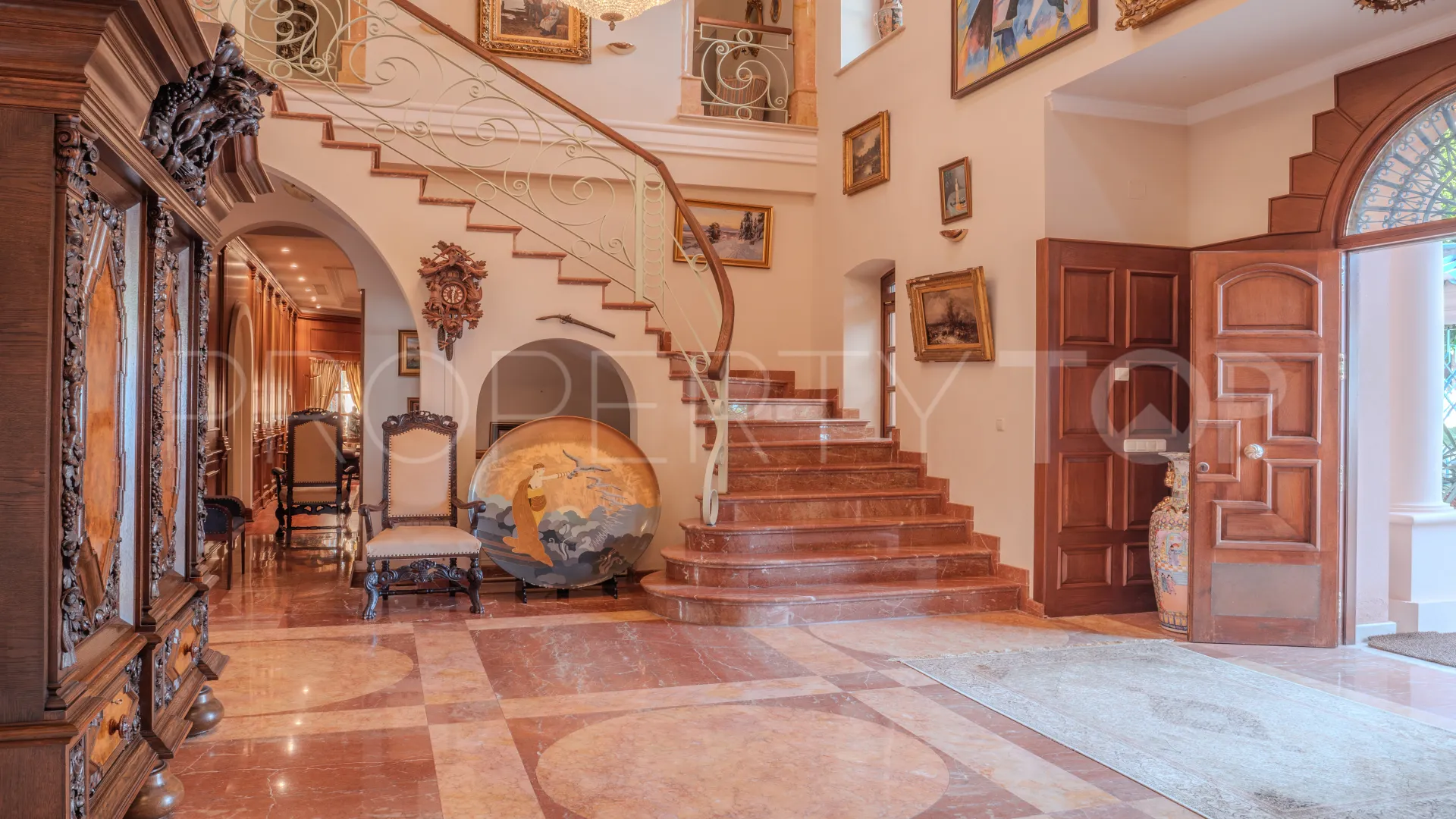 Nueva Andalucia, villa en venta de 6 dormitorios