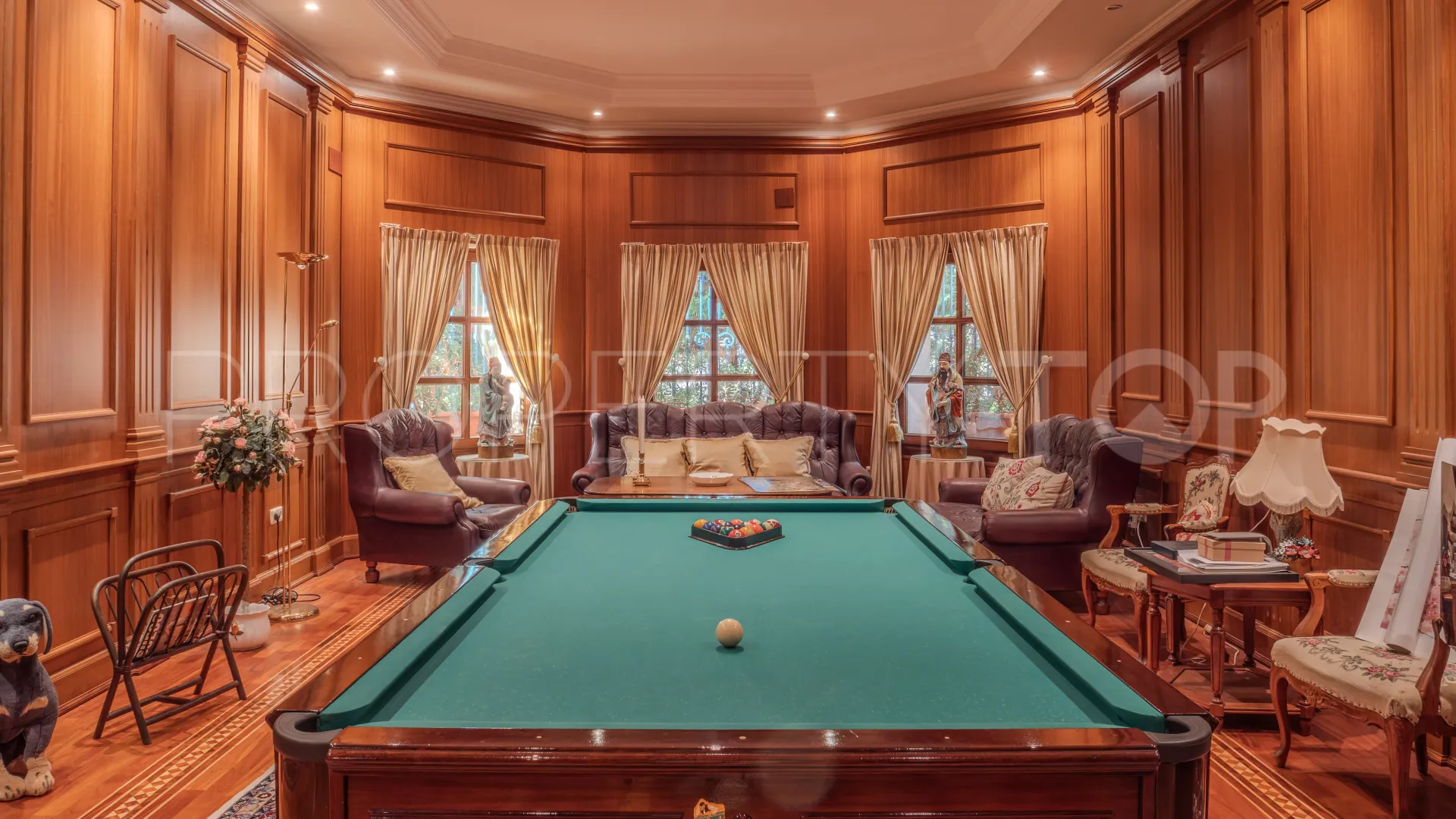 Nueva Andalucia, villa en venta de 6 dormitorios