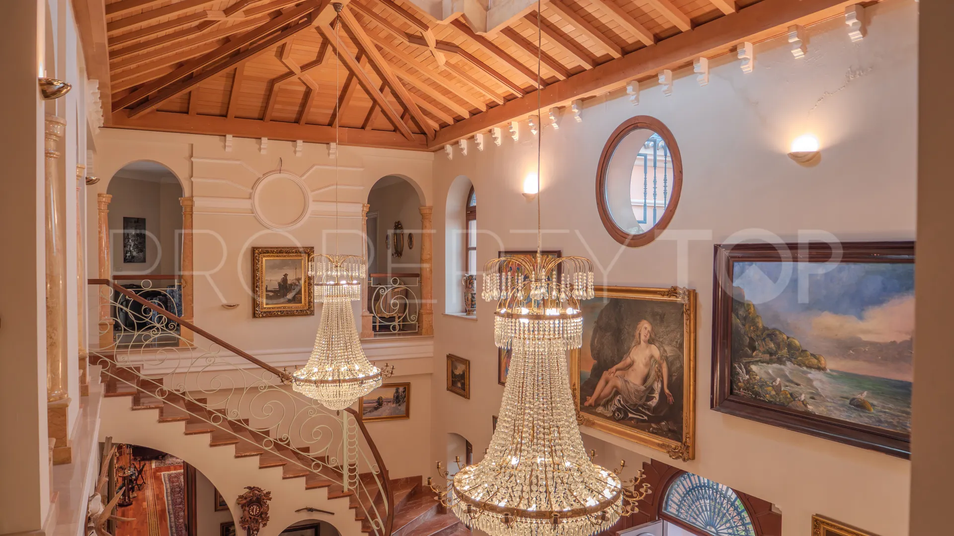 Nueva Andalucia, villa en venta de 6 dormitorios