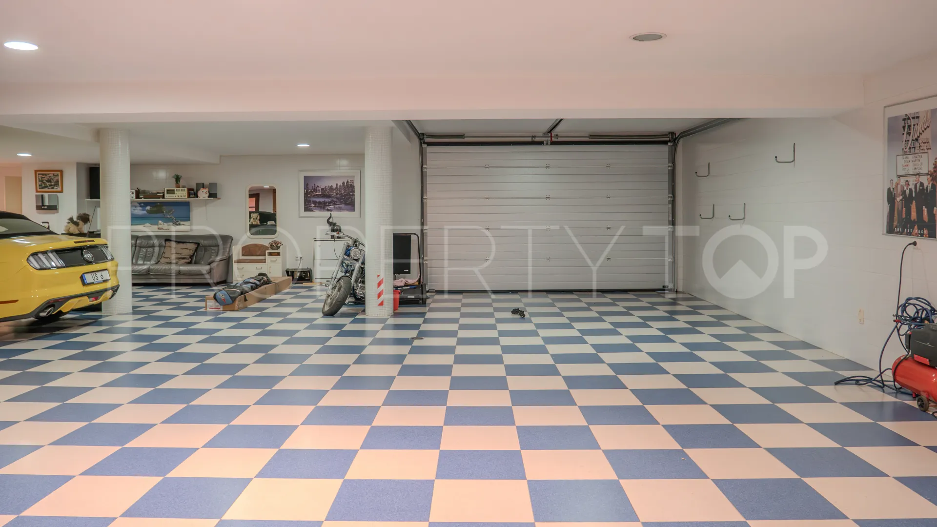 Nueva Andalucia, villa en venta de 6 dormitorios
