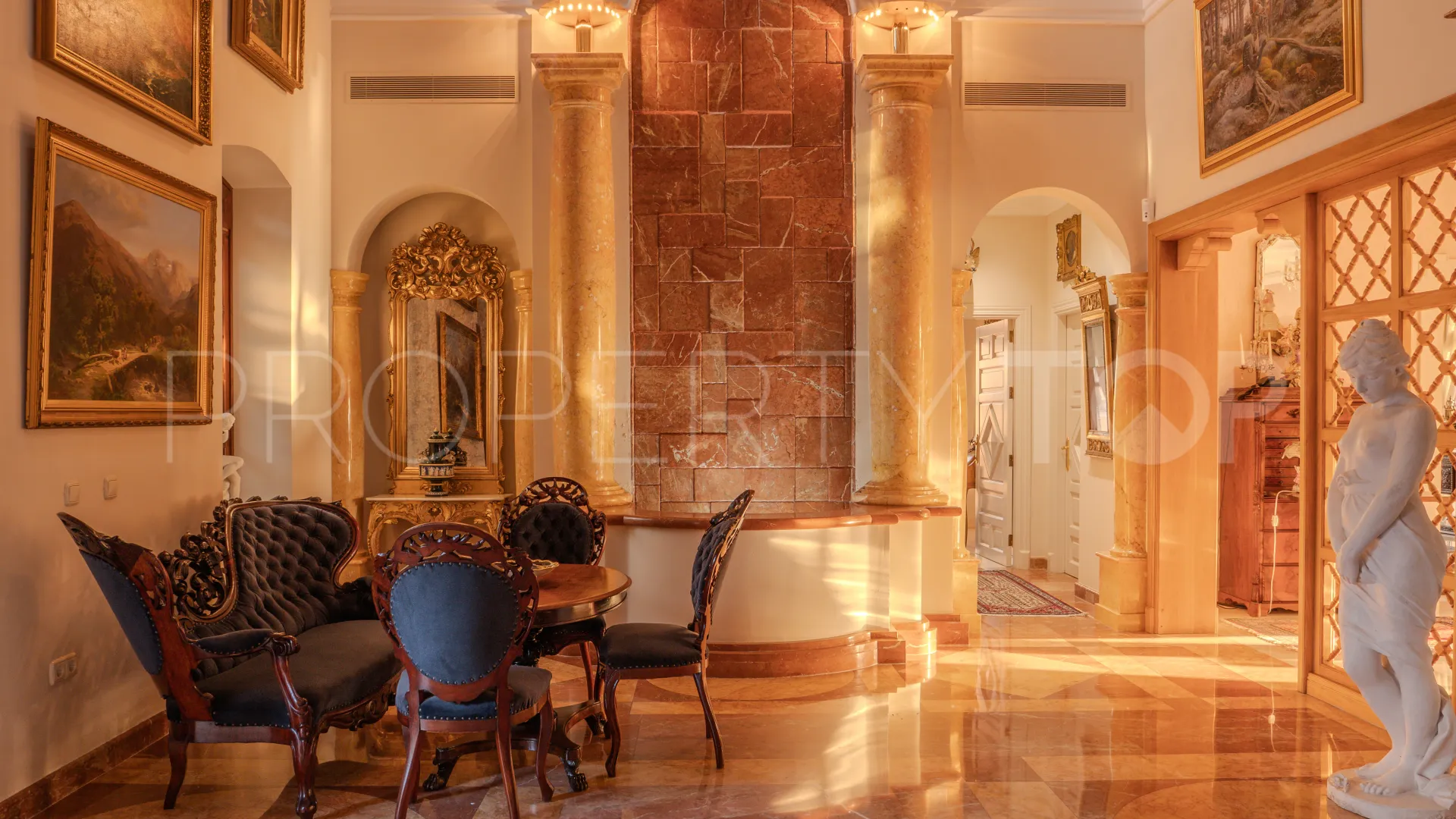 Nueva Andalucia, villa en venta de 6 dormitorios