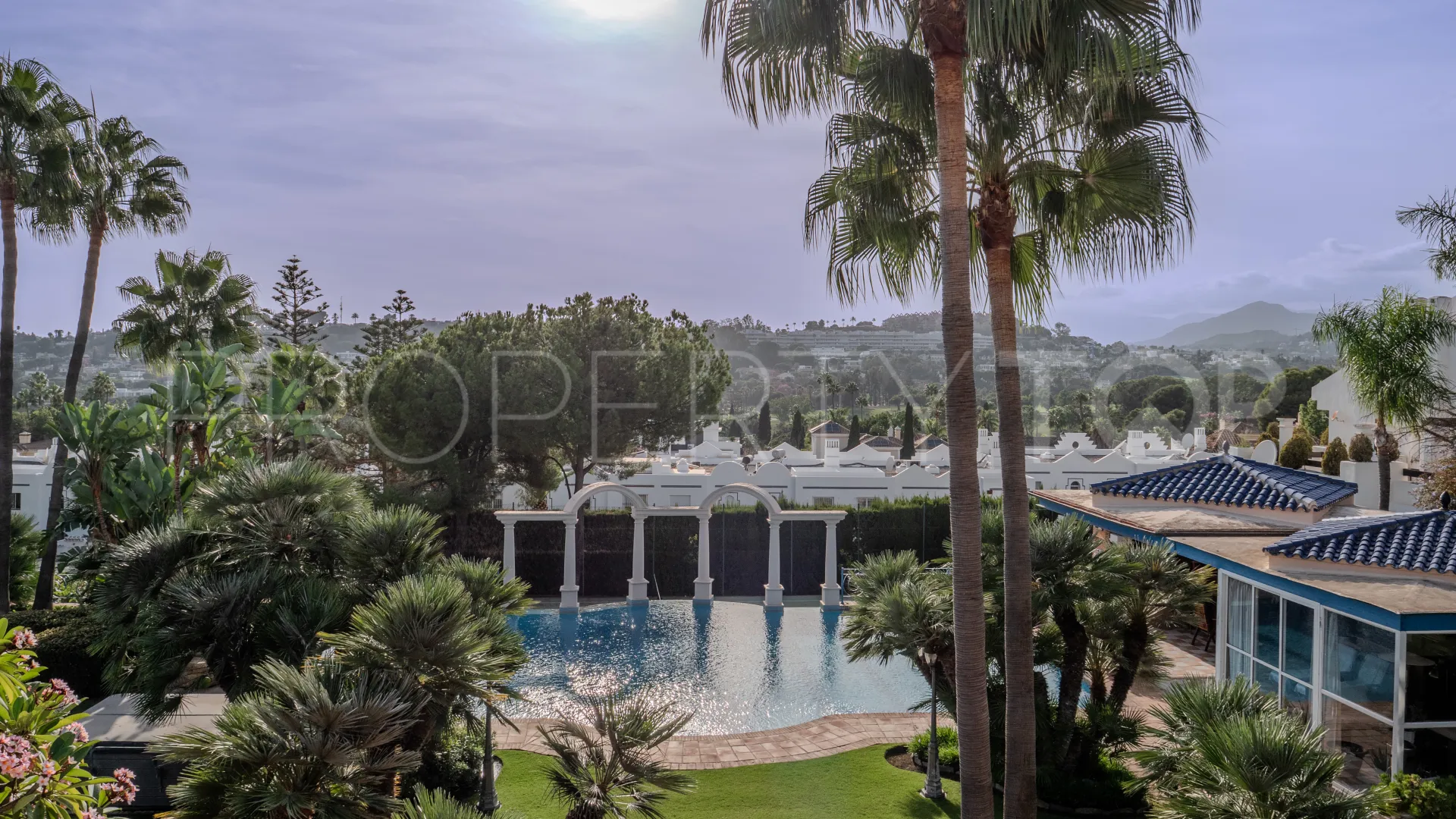 Nueva Andalucia, villa en venta de 6 dormitorios