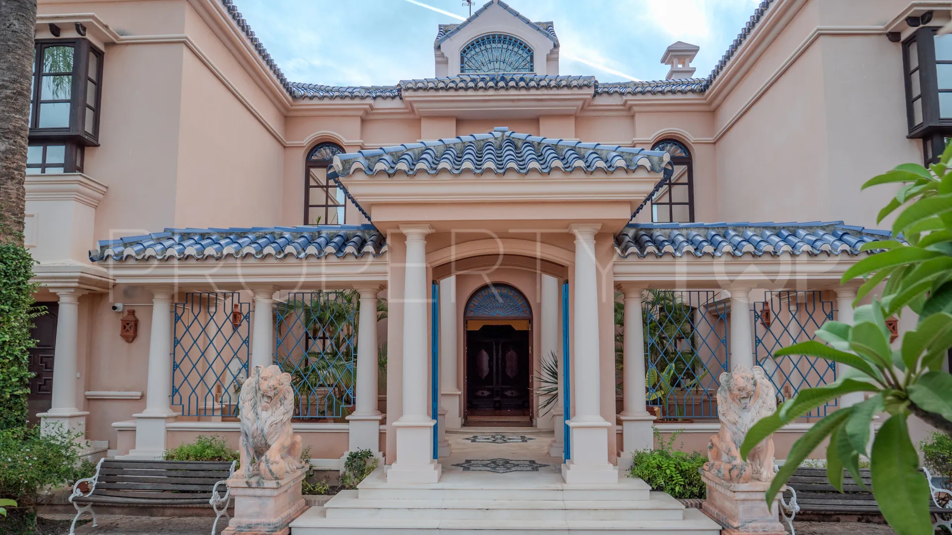 Nueva Andalucia, villa en venta de 6 dormitorios