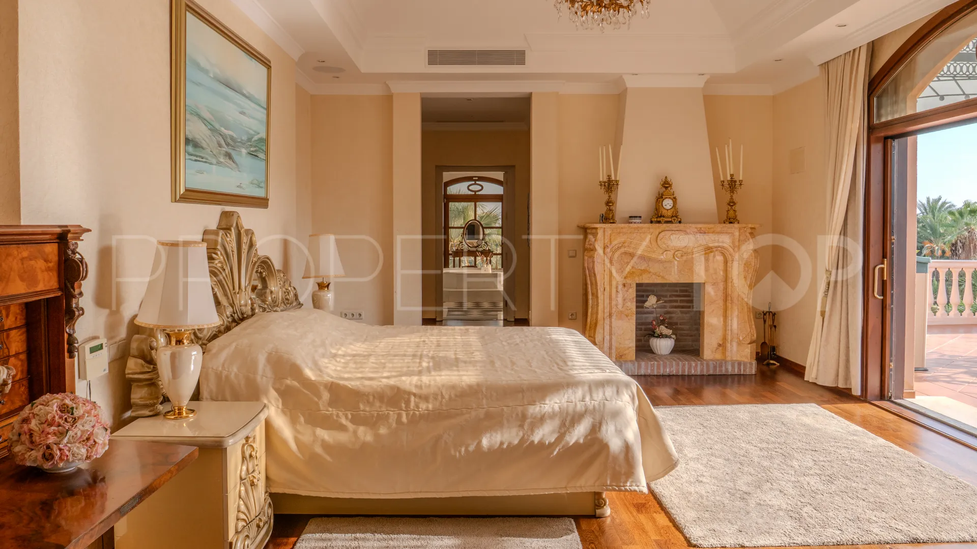 Nueva Andalucia, villa en venta de 6 dormitorios