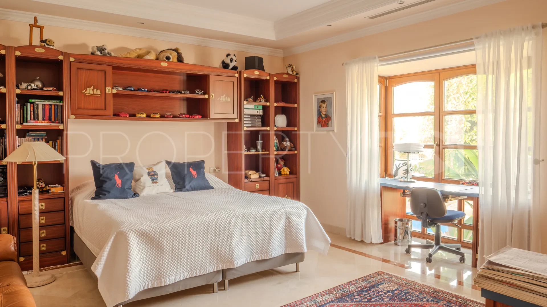 Nueva Andalucia, villa en venta de 6 dormitorios