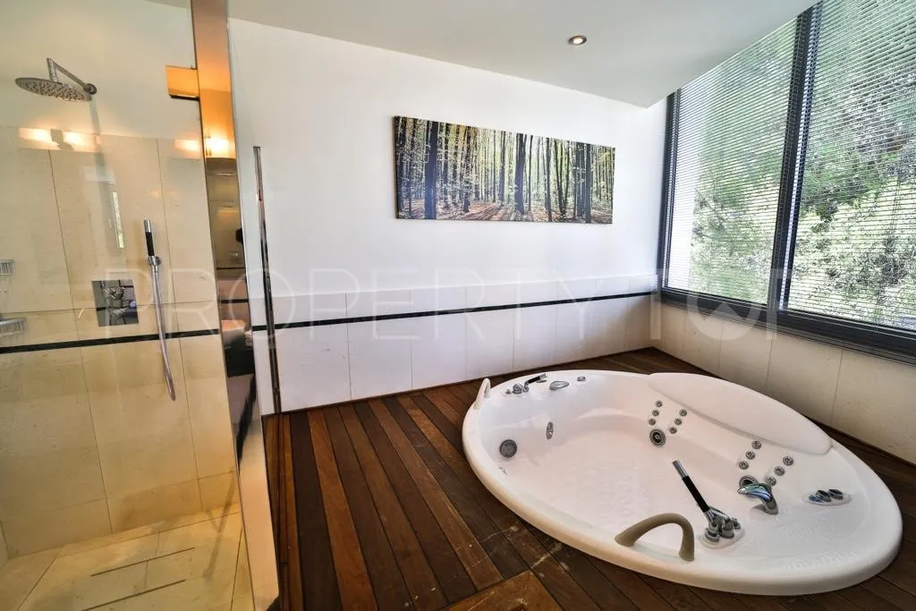 5 bedrooms town house for sale in Sierra Blanca