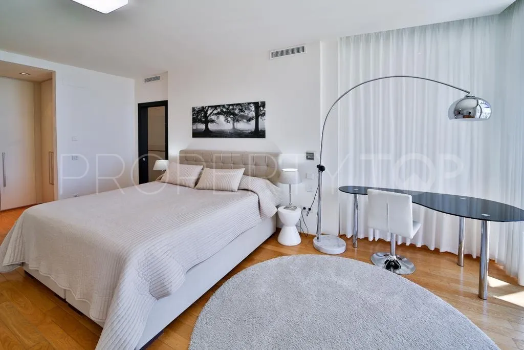 5 bedrooms town house for sale in Sierra Blanca