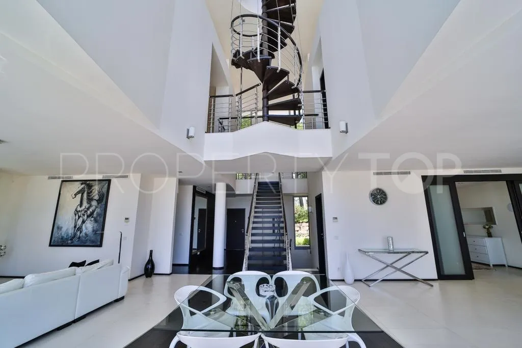 5 bedrooms town house for sale in Sierra Blanca