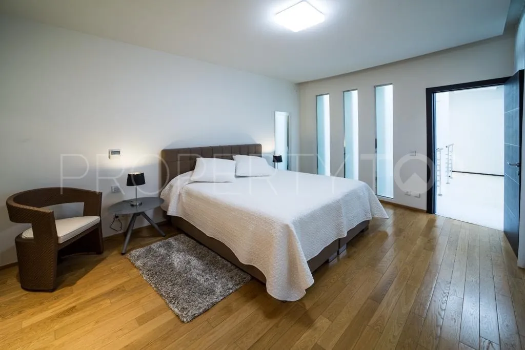 5 bedrooms town house for sale in Sierra Blanca