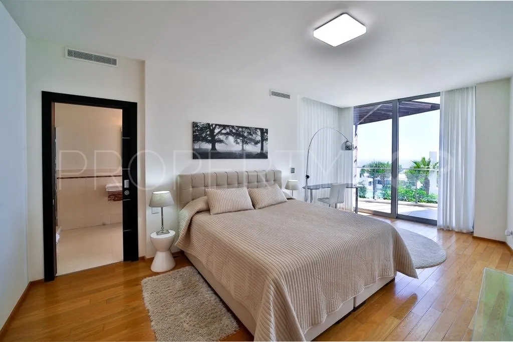 5 bedrooms town house for sale in Sierra Blanca