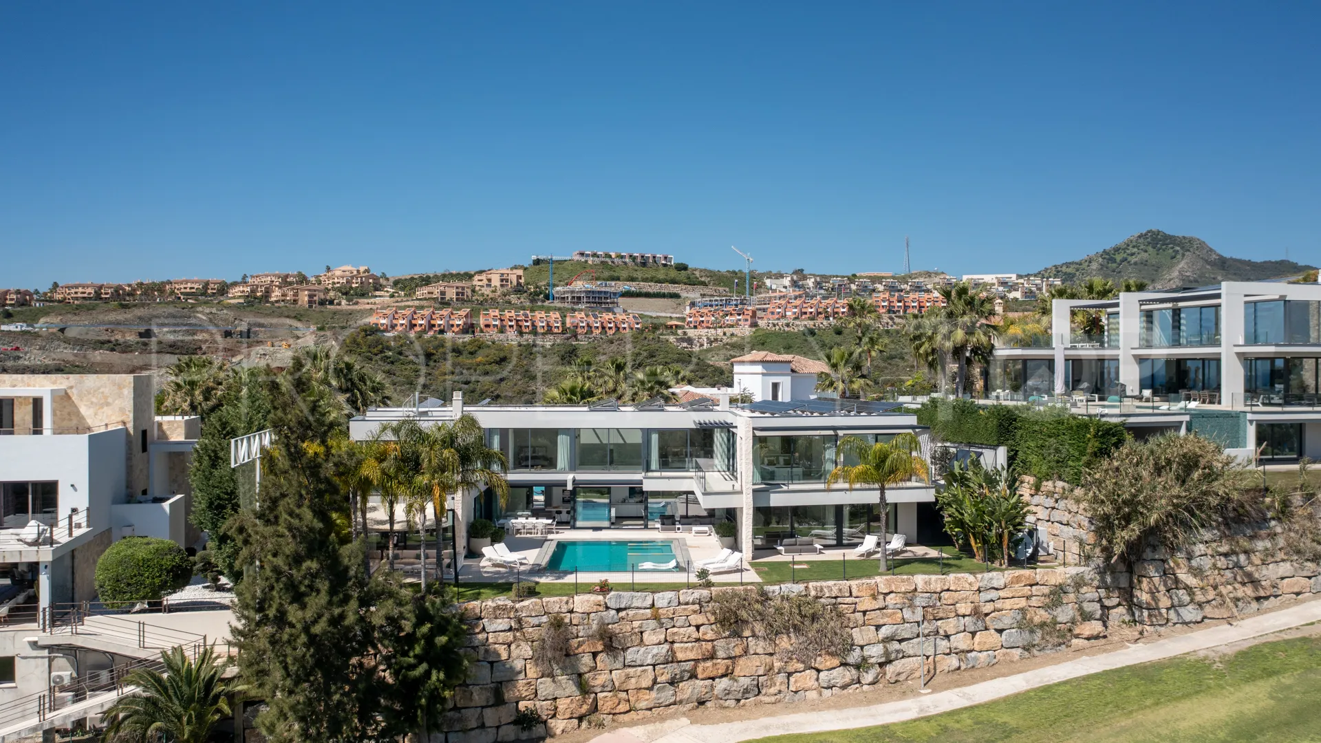 Se vende villa de 5 dormitorios en La Alqueria