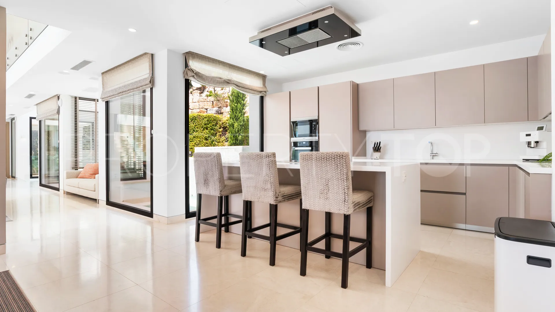 Villa de 5 dormitorios en venta en La Alqueria