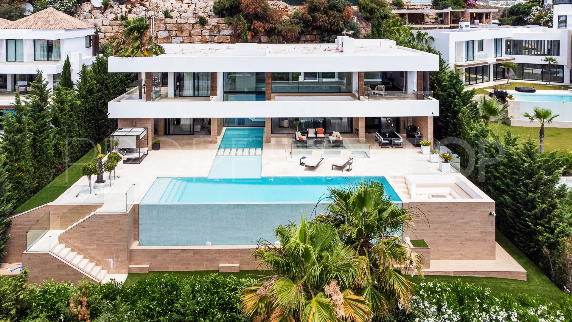 Villa de 5 dormitorios en venta en La Alqueria