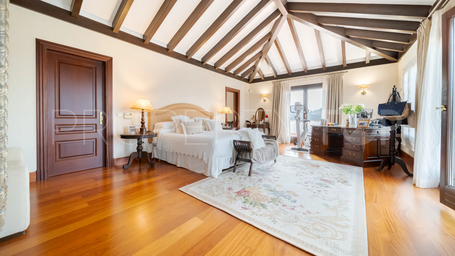 Villa en venta de 5 dormitorios en Marbella Club Golf Resort