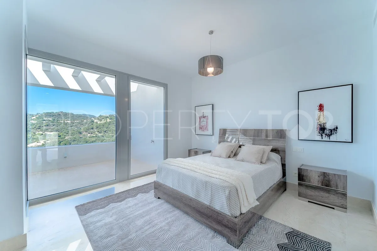 Se vende villa de 6 dormitorios en Los Arqueros