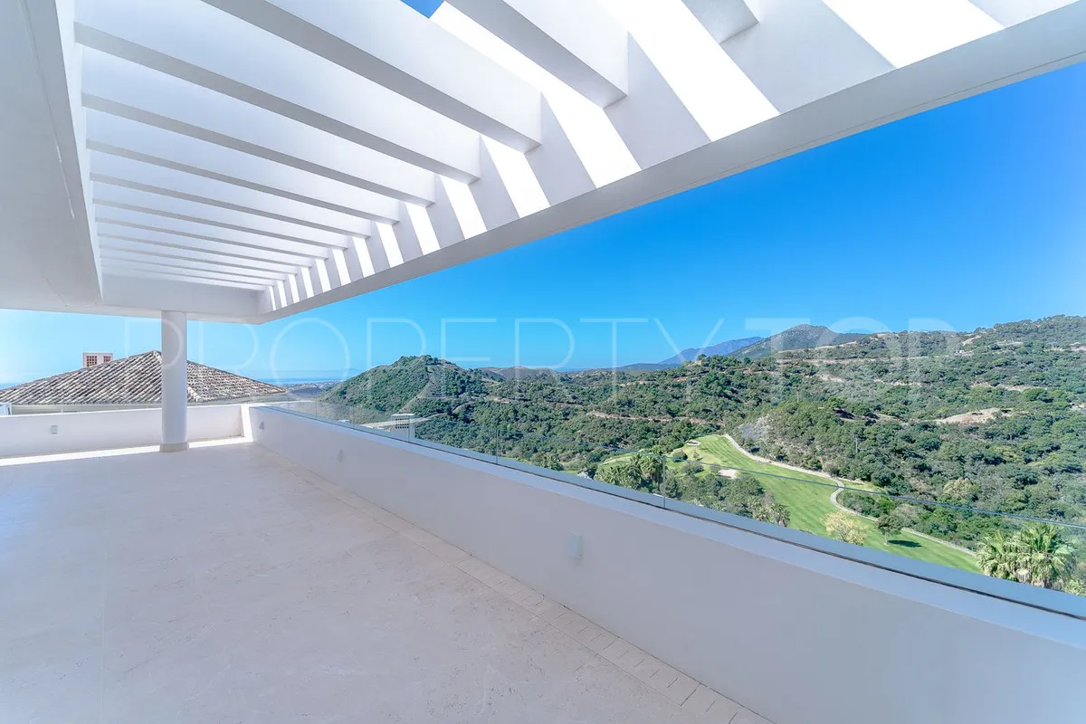 Se vende villa de 6 dormitorios en Los Arqueros