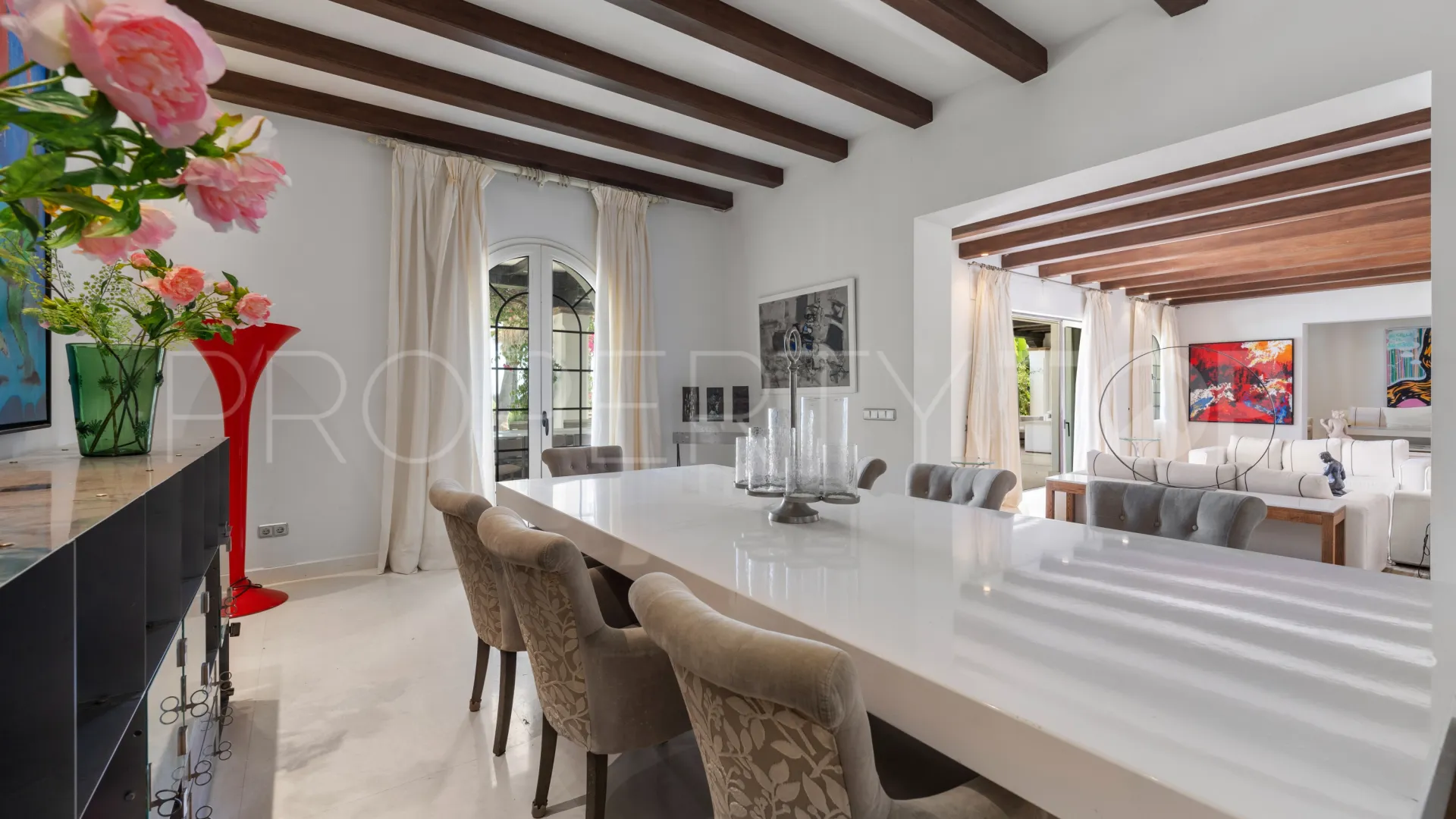 Benamara 8 bedrooms villa for sale