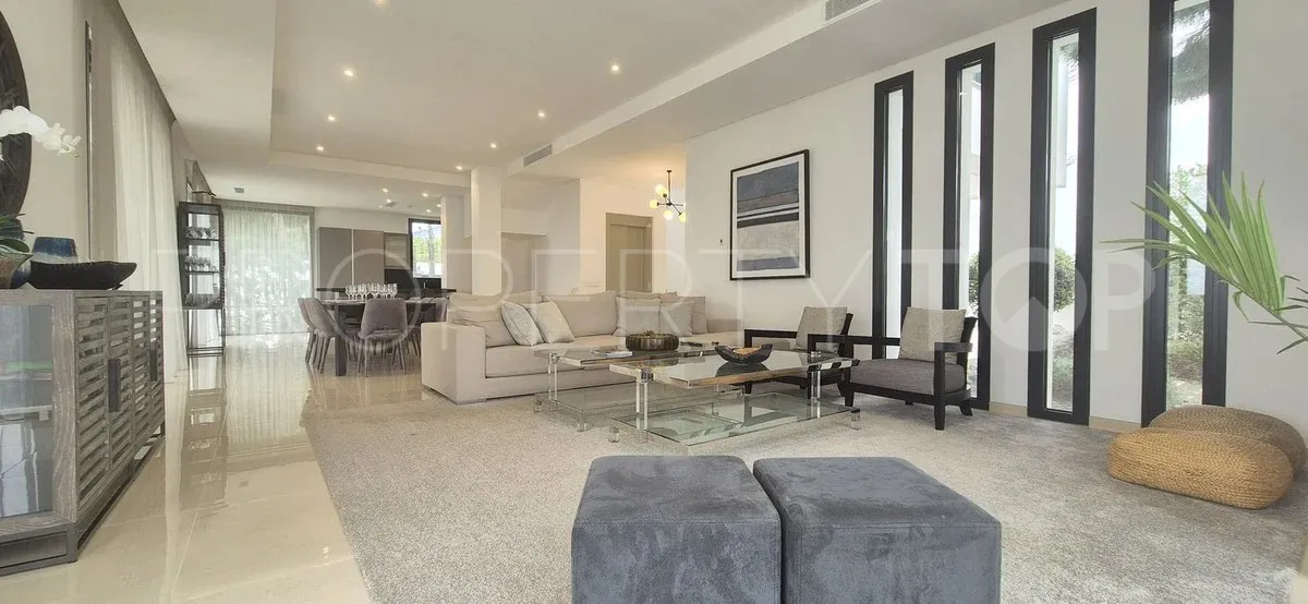 Villa en venta con 5 dormitorios en Monte Mayor