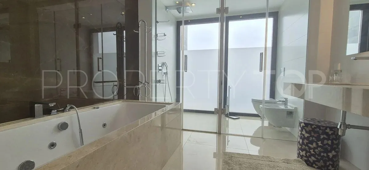 Villa en venta con 5 dormitorios en Monte Mayor