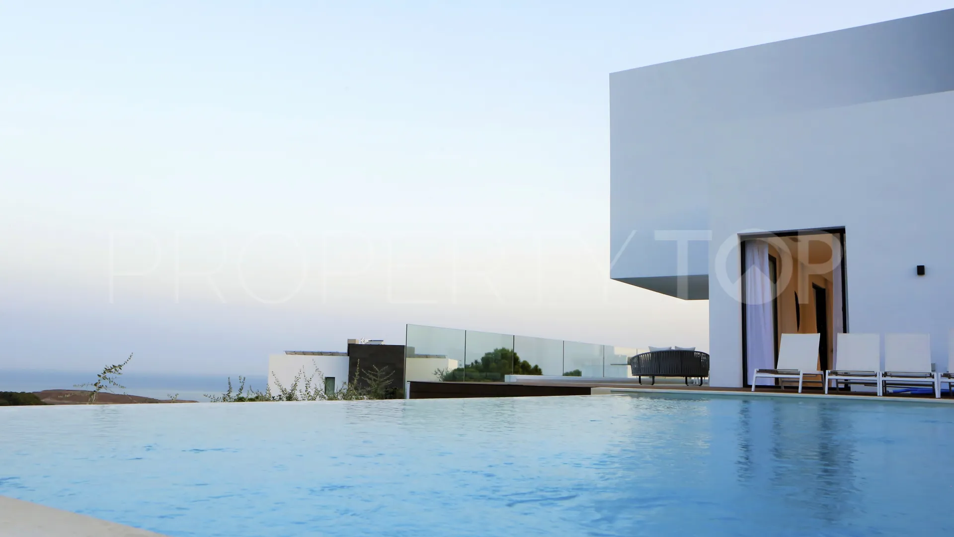 Villa en venta con 5 dormitorios en Monte Mayor