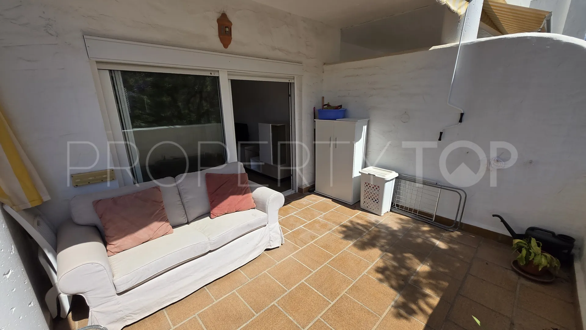 Apartment for sale in Jardines de Sierra Blanca with 1 bedroom