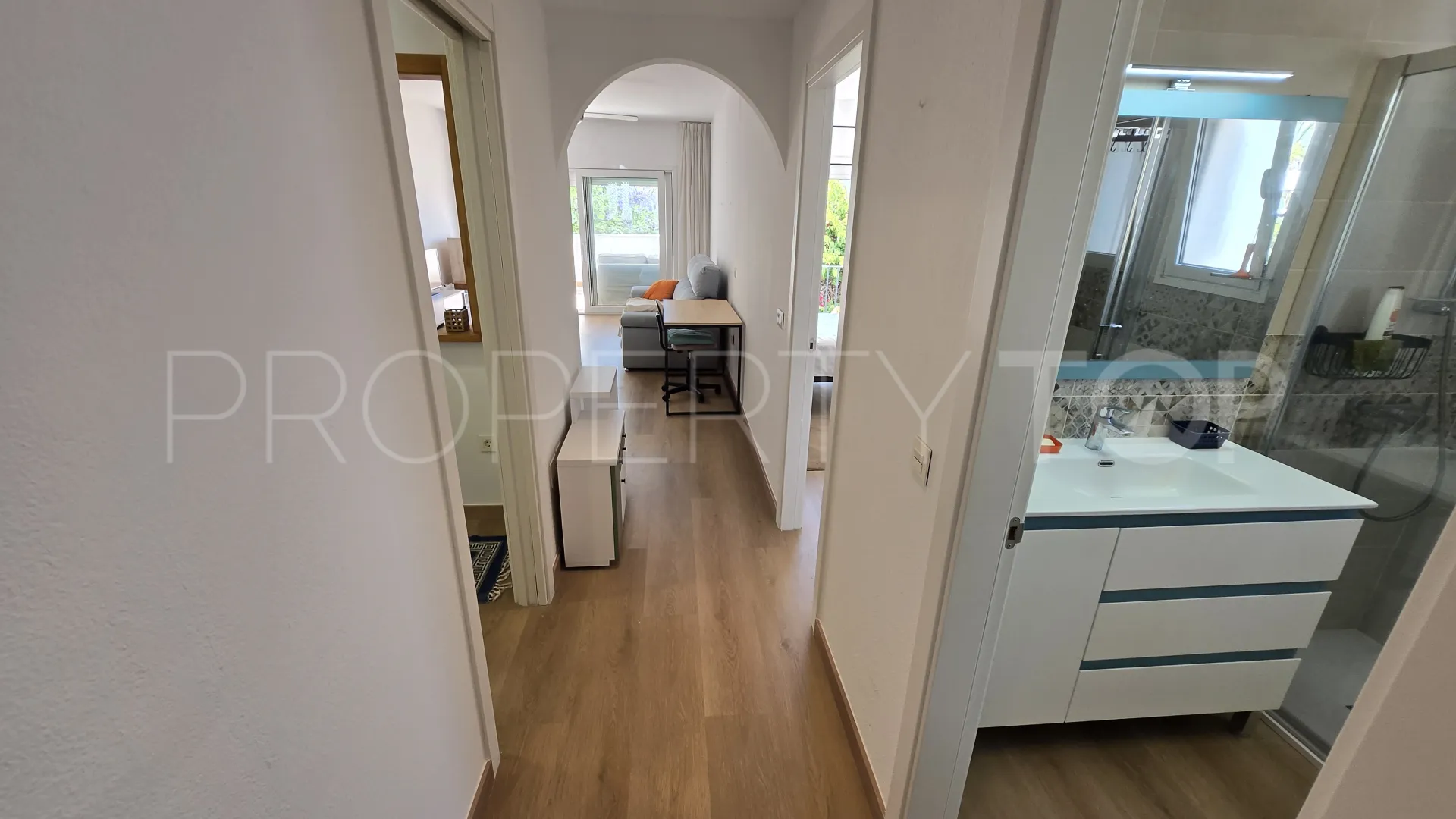 Apartment for sale in Jardines de Sierra Blanca with 1 bedroom