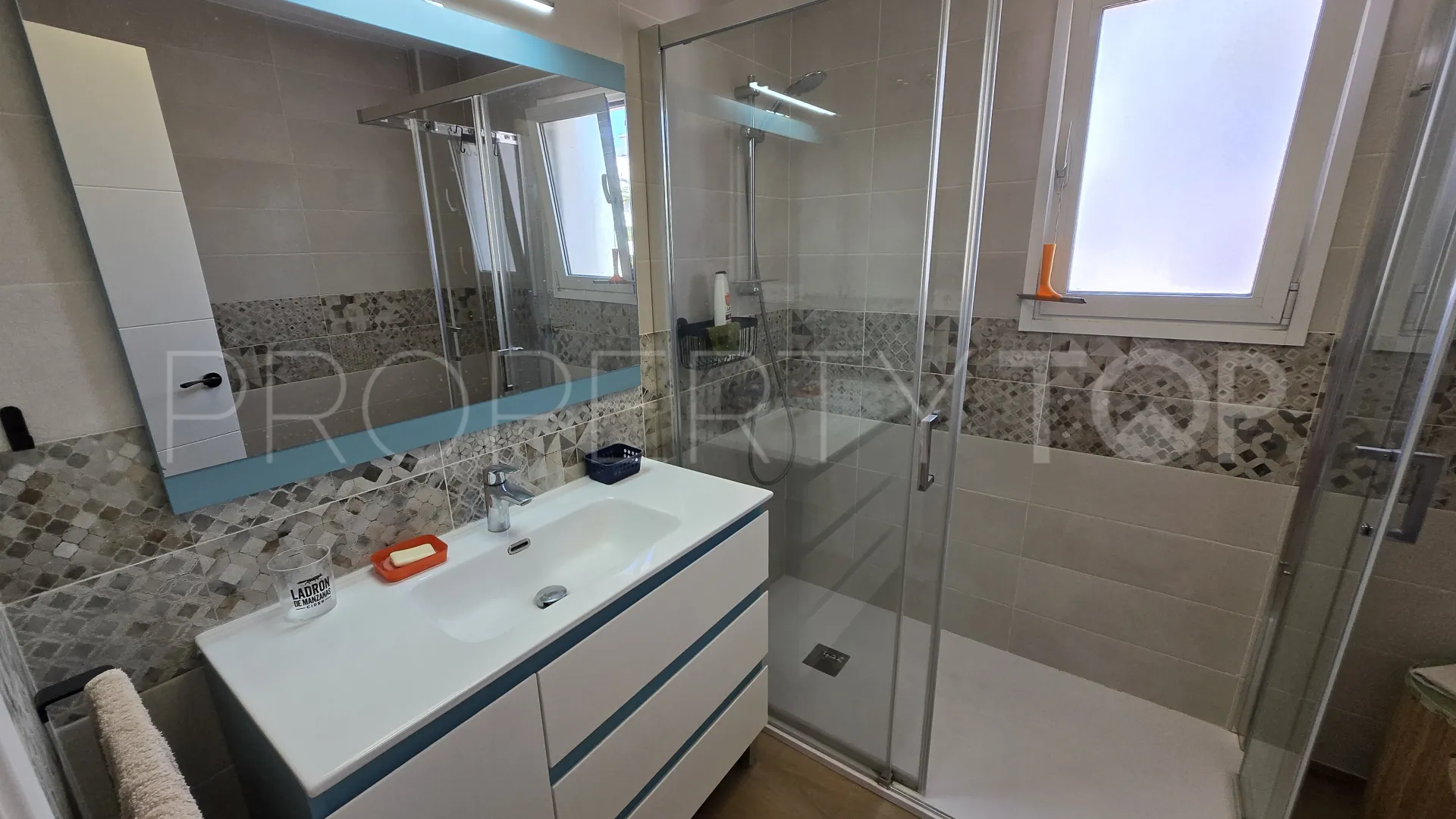 Apartment for sale in Jardines de Sierra Blanca with 1 bedroom