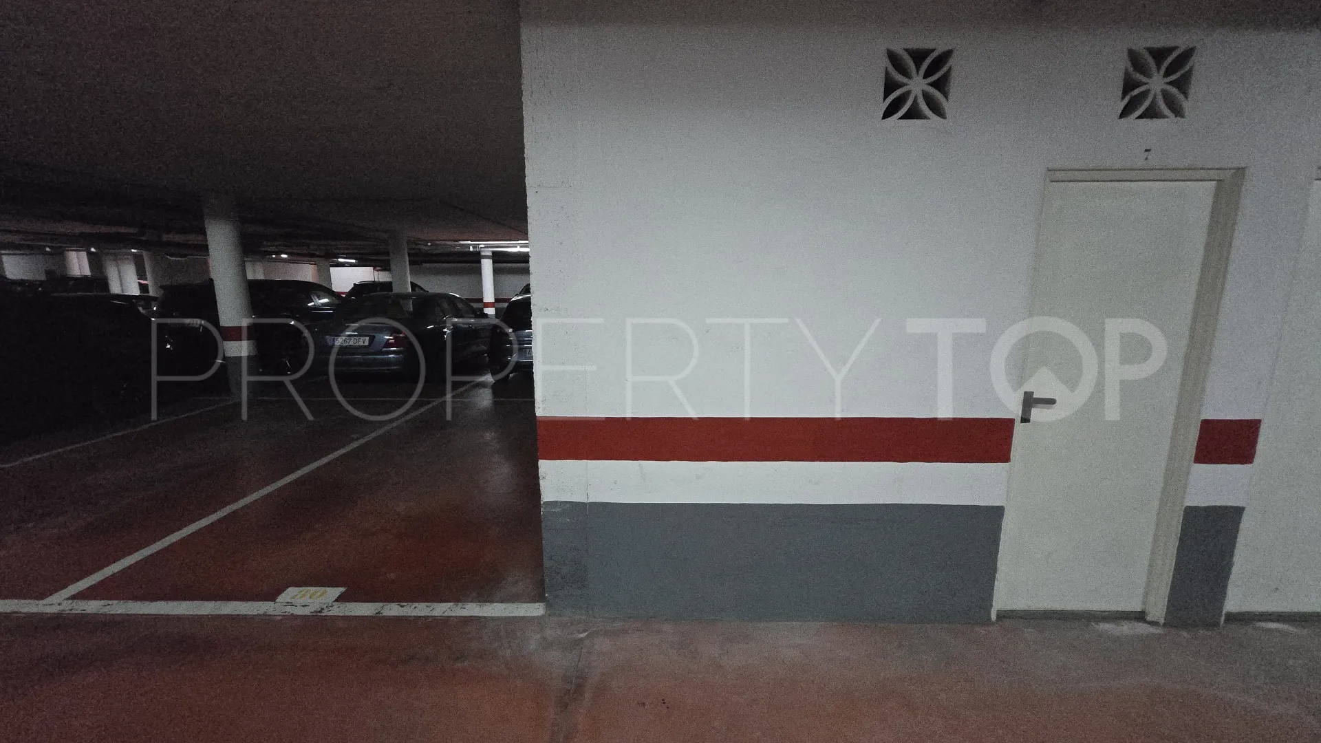 Apartment for sale in Jardines de Sierra Blanca with 1 bedroom