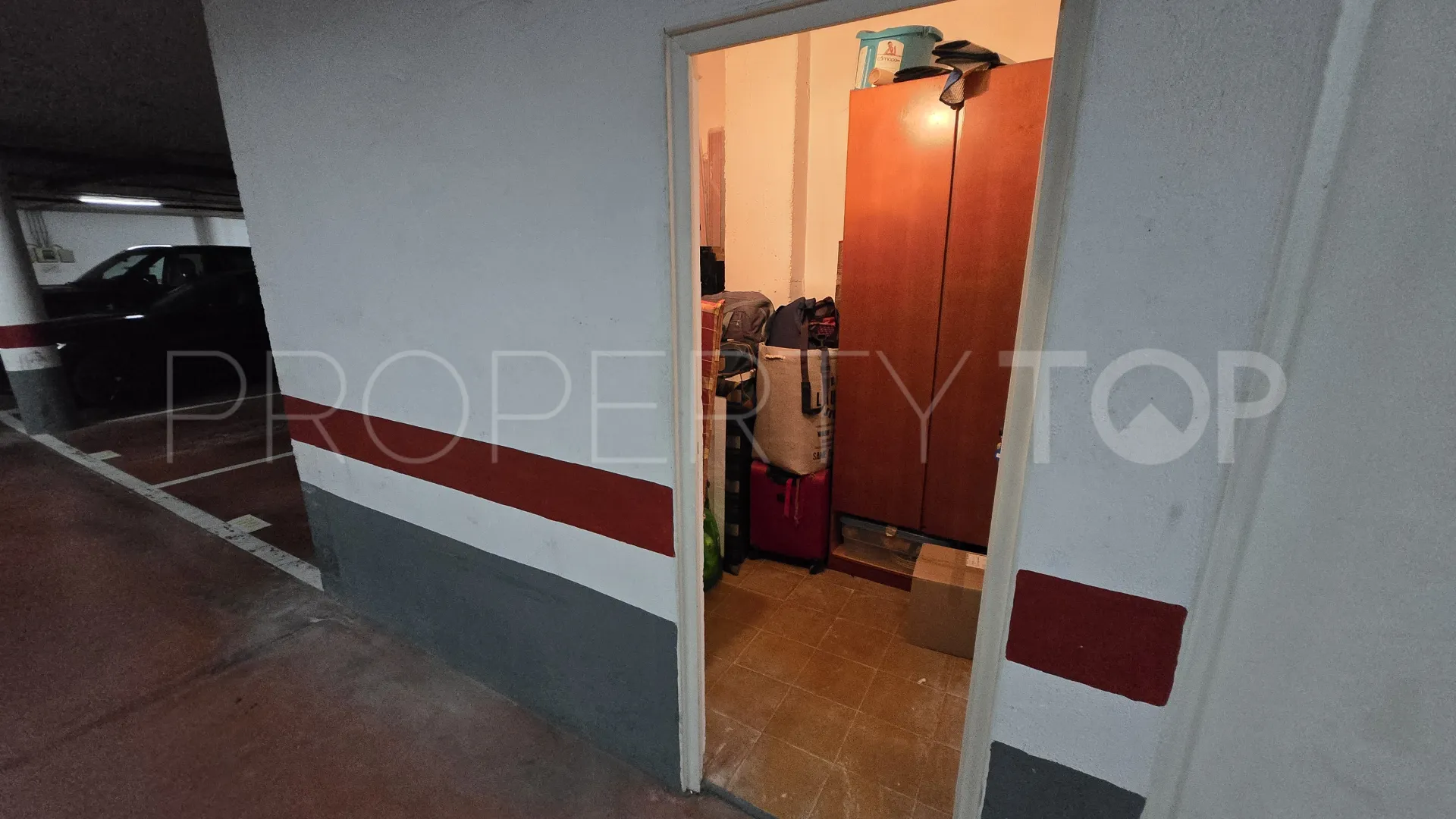 Apartment for sale in Jardines de Sierra Blanca with 1 bedroom
