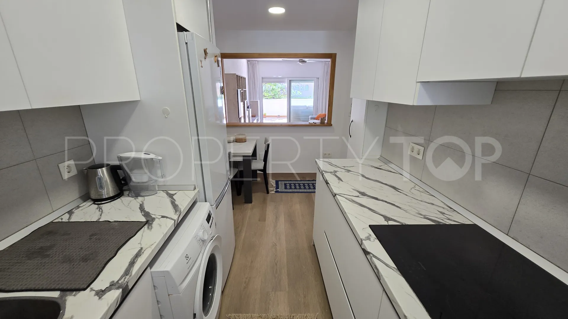 Apartment for sale in Jardines de Sierra Blanca with 1 bedroom