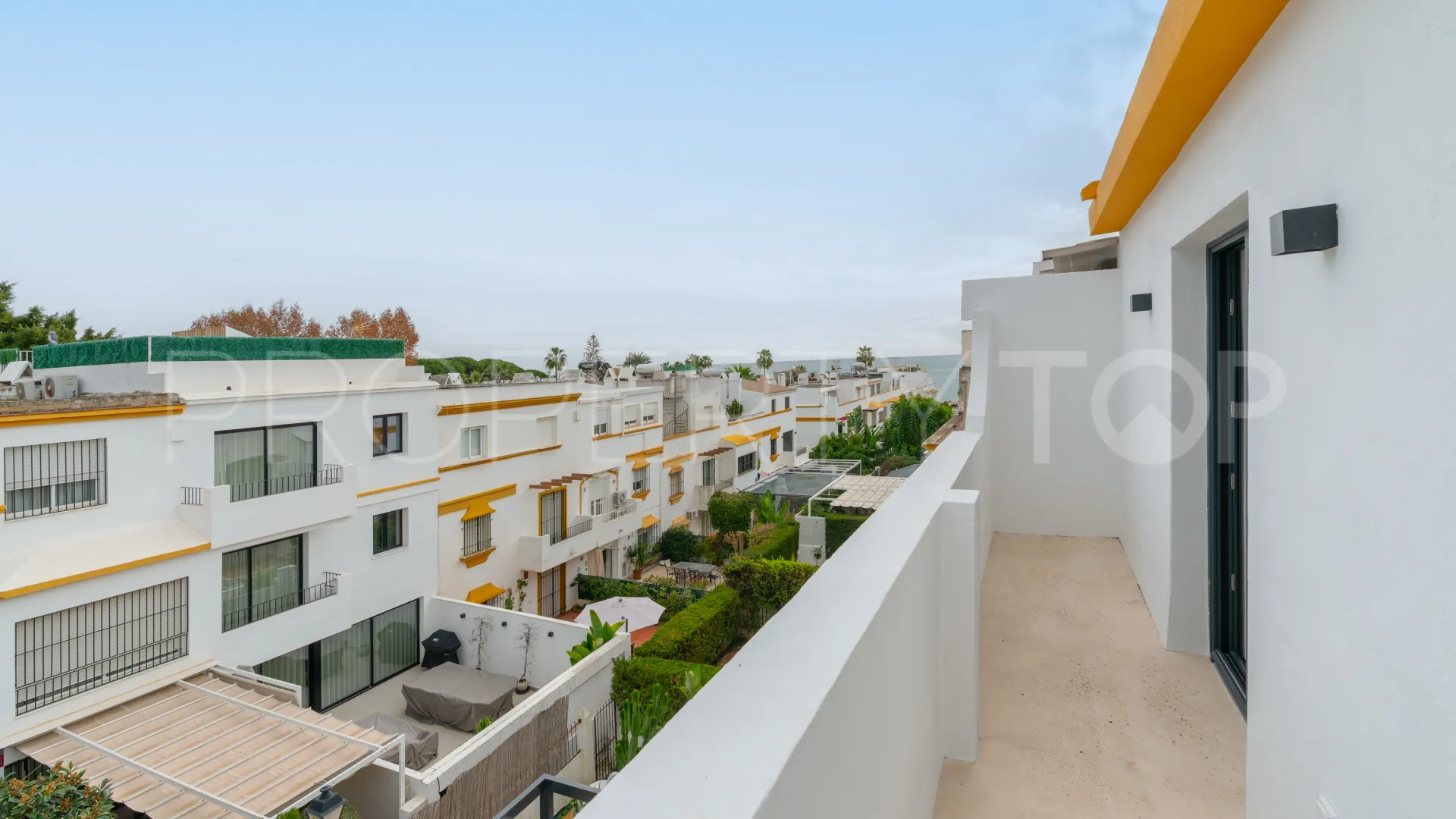 Adosado en venta en Marbellamar de 5 dormitorios